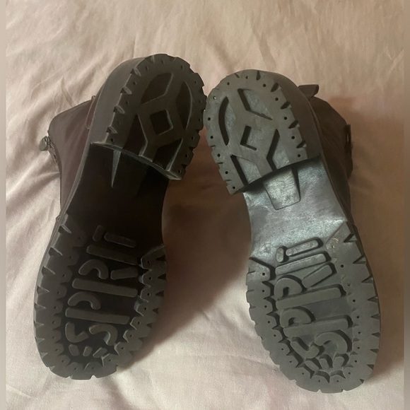 Spirit footwear Boots - Picture 4 of 4